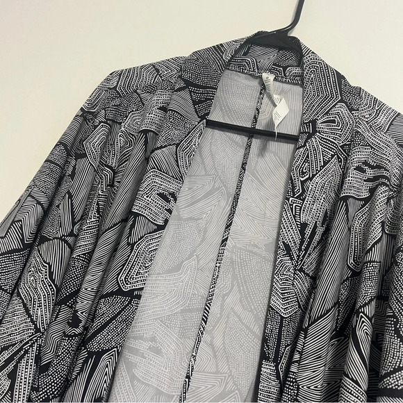 🆕 Lululemon Yoga Haven Kimono - Picture 3 of 10